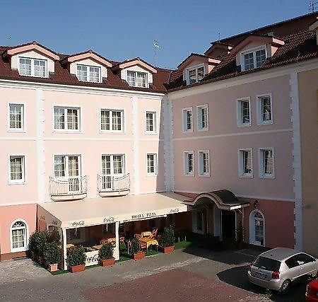 Hotel Tilia Pezinok Exterior photo