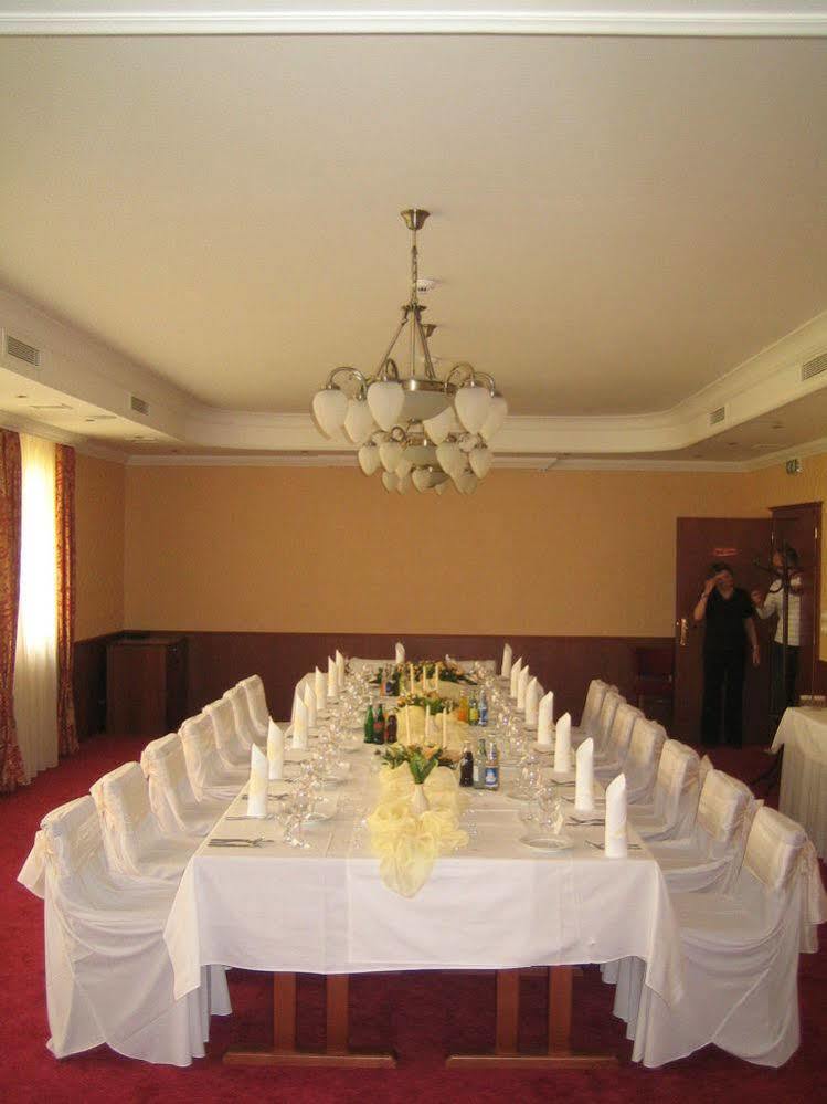 Hotel Tilia Pezinok Exterior photo
